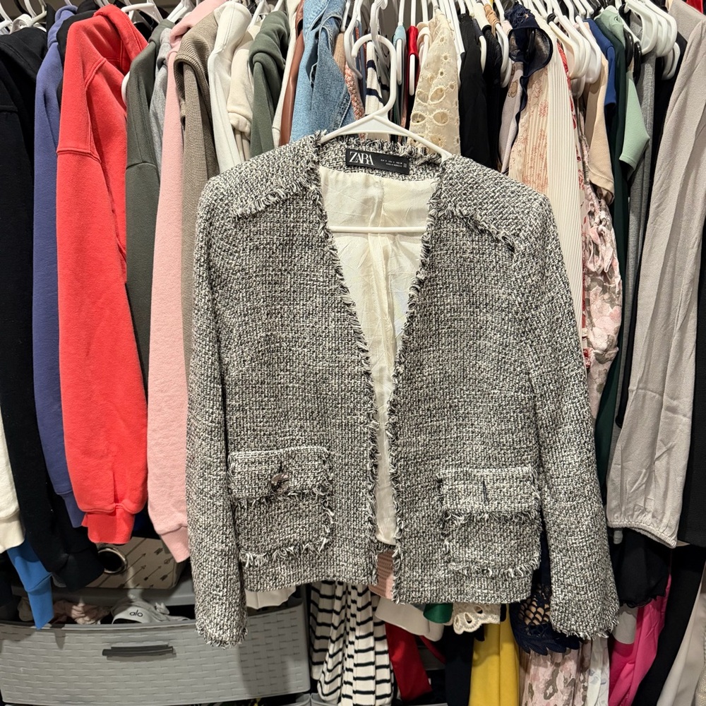 Zara Women's Black and White Tweed Jacket
